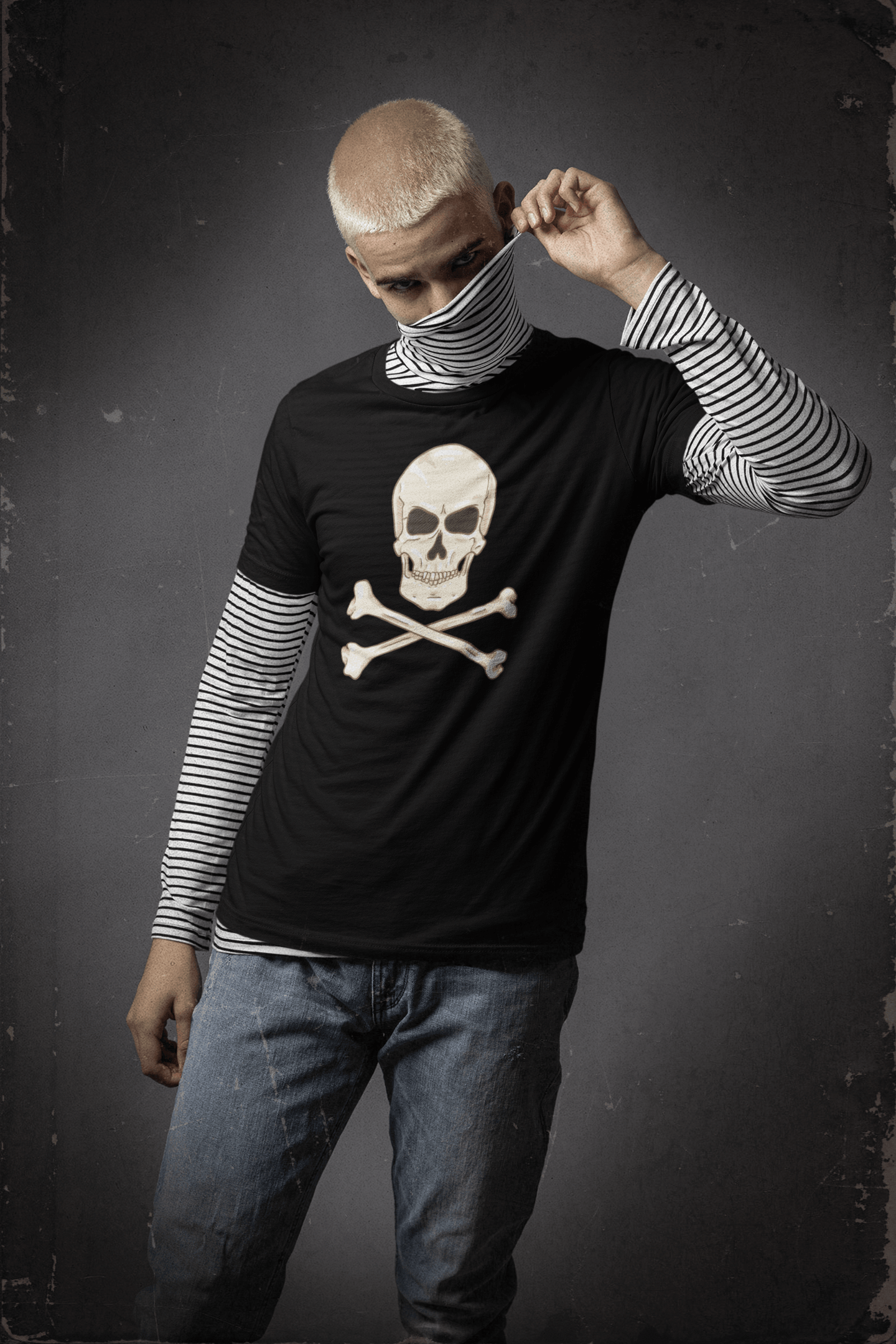 Classic Skull & Crossbones Unisex Jersey Short Sleeve Tee - Domino Zee